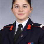 Îşi doreşte să devină pilot, dar nu a zburat niciodată cu avionul!