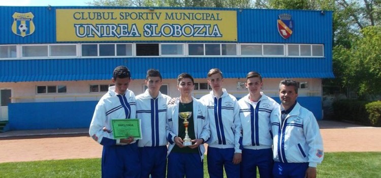 Read more about the article Echipa cantemiristă de pentatlon atletic calificată la naţională