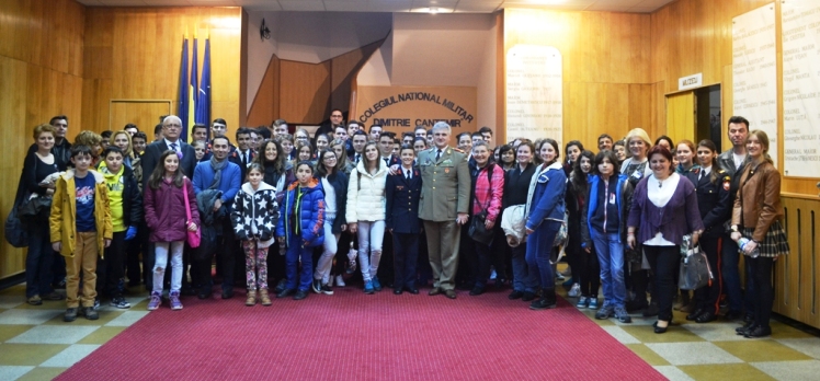 Read more about the article Schimb de experienţă în cadrul parteneriatului ERASMUS+