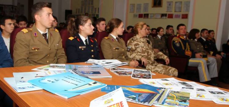 Read more about the article Ziua Armatei României în şcoli