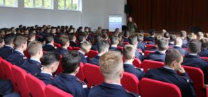 Read more about the article Paşi spre cariera militară