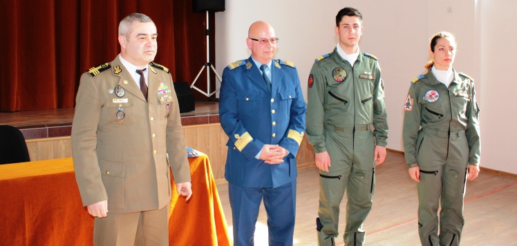 Read more about the article Aviaţia, o opţiune de viitor pentru cantemirişti!