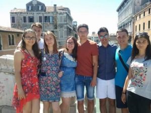 Read more about the article Excursie în Italia pentru cantemiriştii merituoşi