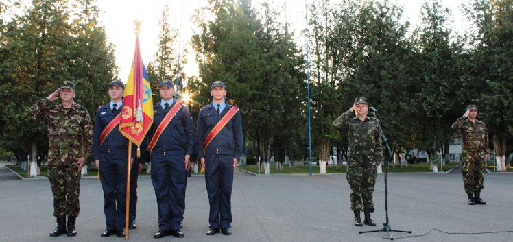 Read more about the article „Bobocii” la prima revistă de front