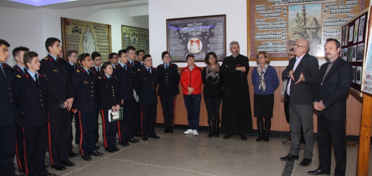 Read more about the article Înaintaşilor eroi – Respect!