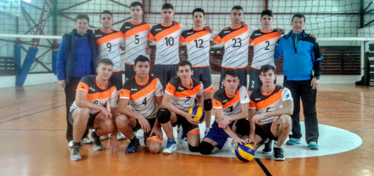 Read more about the article Victorii pentru echipa de volei masculin a colegiului