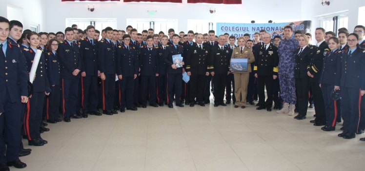 Read more about the article Beneficiile şi frumuseţea carierei militare în Forţele Navale