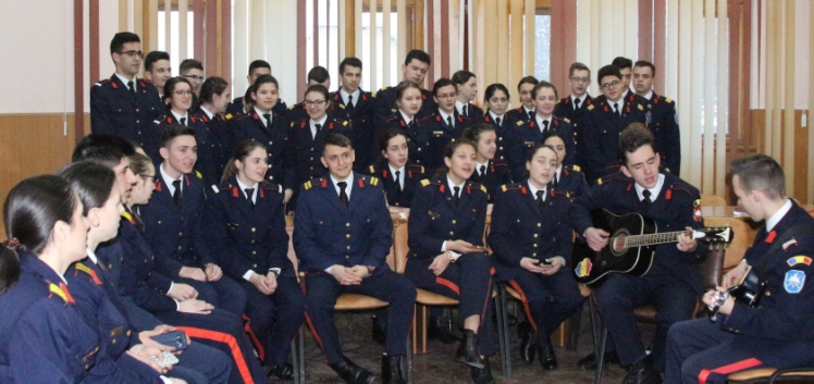 Read more about the article Atelierele de creaţie literar-artistică