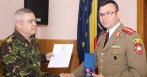 Read more about the article Emblema de Onoare pentru un ofiţer cantemirist