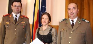 Read more about the article Distincţii pentru militari şi civili