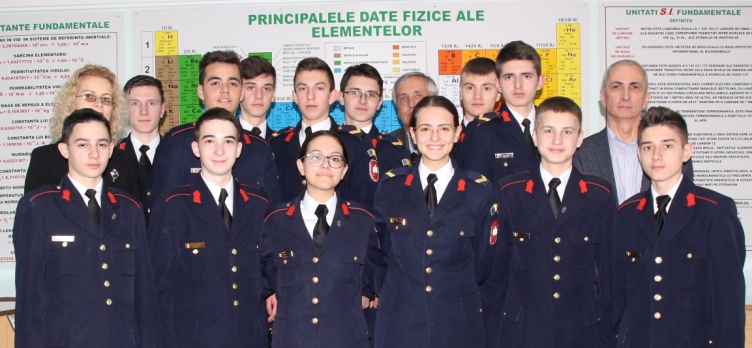 Read more about the article Distincţii pentru cantemirişti la Concursul Naţional de Fizică PHI