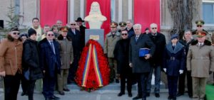 Read more about the article Festivitatea de dezvelire și sfințire a monumentului patronului nostru spiritual, Dimitrie Cantemir