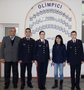 Read more about the article Distincții pentru pasionații de fizică