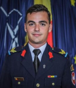 Read more about the article Performanța se asortează cu uniforma militară