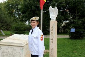 Read more about the article Două surori pe drumul carierei militare