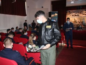 Read more about the article Caravana Forțelor Aeriene la Colegiul Național Militar „Dimitrie Cantemir”