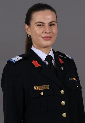 Read more about the article Admisă la Medicină Militară!