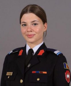 Read more about the article Admisă la Medicină Militară!