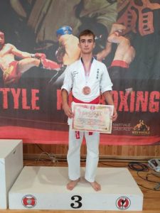 Read more about the article Pasiune și performanță  