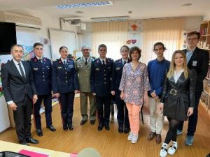 Read more about the article Dialog între generații