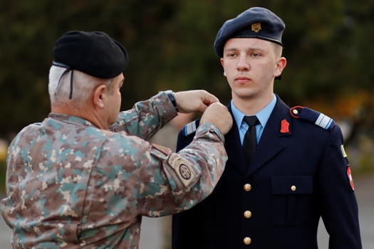 Read more about the article Luna noiembrie a venit cu aprecieri și avansări în grad pentru militarii și elevii din Cantemir