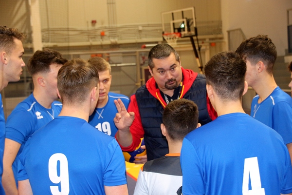 Read more about the article Calificare la faza județeană pentru echipele de volei