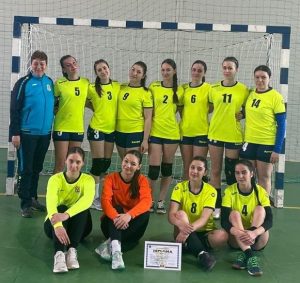 Read more about the article Locul III pentru echipa de handbal feminin