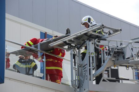 Read more about the article Exercițiu de evacuare în caz de cutremur