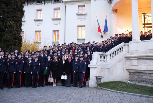 Read more about the article Elevii merituoși ai colegiului premiați în cadrul evenimentului „Oraș Regal – Moștenitori de Elită”