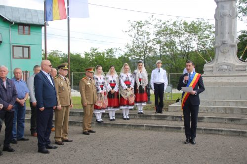 Read more about the article Recunoștință eternă eroilor neamului!