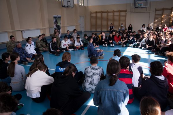 Read more about the article Elevi și absolvenți cantemiriști promovează cariera militară