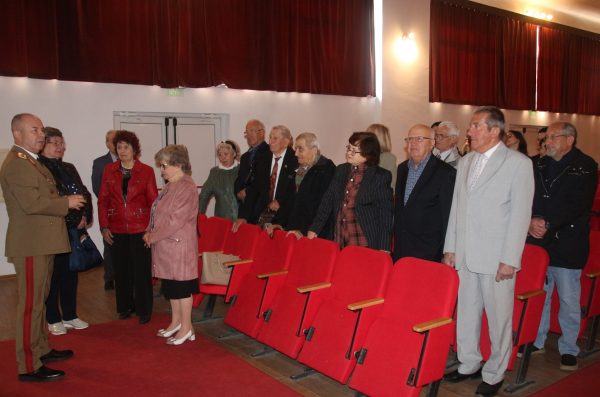 Read more about the article TITANII GENERAȚIEI DE AUR A ÎNVĂȚĂMÂNTULUI ROMÂNESC AU FOST PREZENȚI ÎN ȘCOALA ÎN CARE AU DEVENIT NEMURITORI