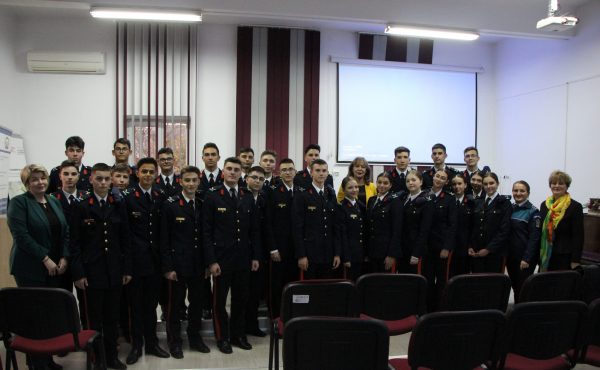 Read more about the article Activități extrașcolare