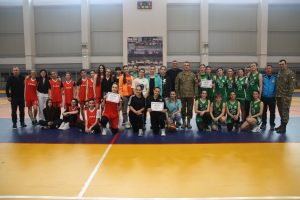 Read more about the article Locul III pentru echipa feminină de baschet, la etapa finală pe județ a ONSS
