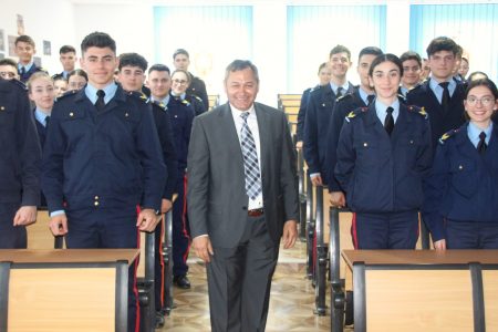 Read more about the article Caracter și Competență în Leadership