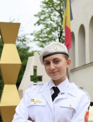Read more about the article Două Premii I pentru o tânără cantemiristă