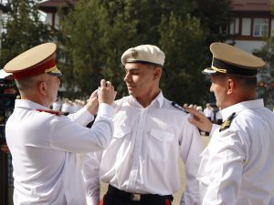 Read more about the article Răzvan Manea, elevul de 10, a fost înaintat în funcția de înlocuitor al comandantului colegiului