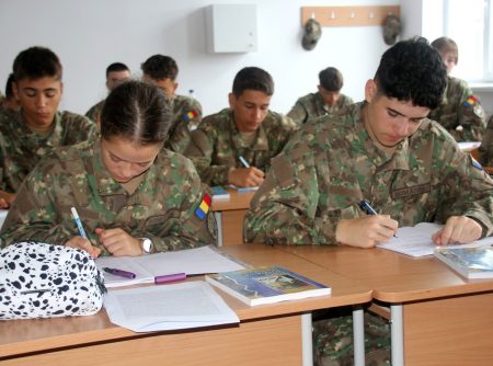 Read more about the article Din nou în bănci