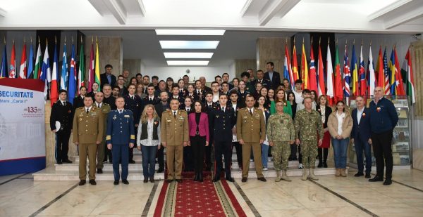 Read more about the article Locul I și Premiul de Excelență, pentru pasionații de istorie