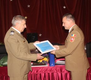Read more about the article Numiri în funcții și trecere în rezervă la Colegiul Național Militar „Dimitrie Cantemir”