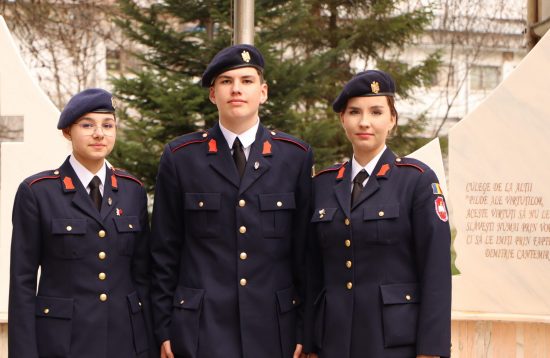 Read more about the article Locul I și Locul al II-lea la dezbatere