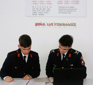 Read more about the article Distincții la Olimpiada de Matematică