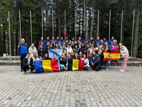 Read more about the article Întâlnire Erasmus+ la Colegiul Național Militar „Dimitrie Cantemir”