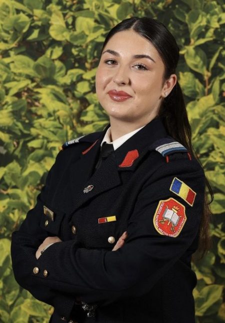 Read more about the article Media 10 la testul de verificare a cunoștințelor și prima admisă la specializarea piloți