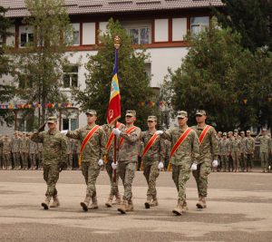 Read more about the article La drapel pentru onor, înainte!