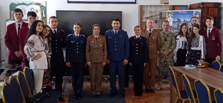 Read more about the article Ziua Armatei României în școli