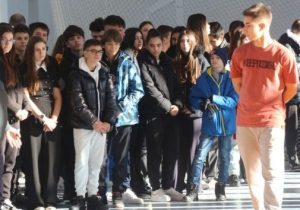 Read more about the article Anunț pentru viitorii candidați la admiterea în clasa a IX-a