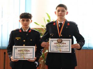 Read more about the article Pe podium la șah