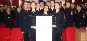 Read more about the article Nonviolența – fundament al disciplinei și profesionalismului în educația militară