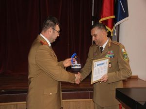 Read more about the article Lecție de vocație militară